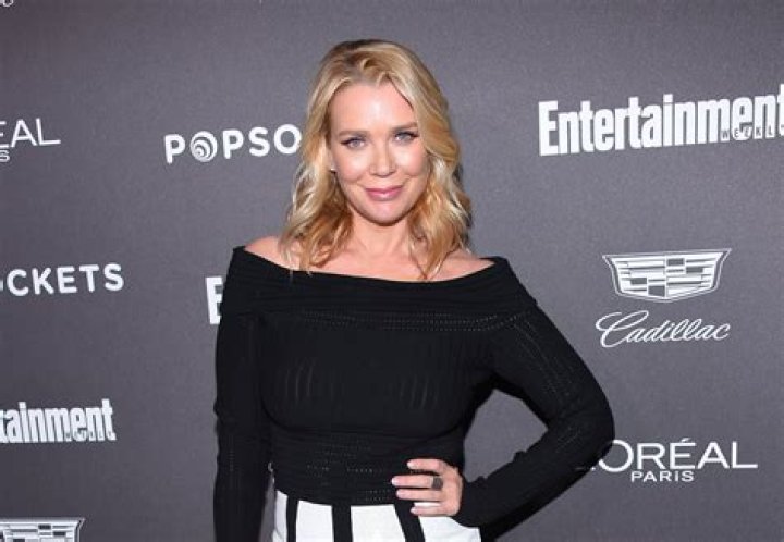 Laurie Holden Biography, Age, Height, Husband, Net Worth, Family ·